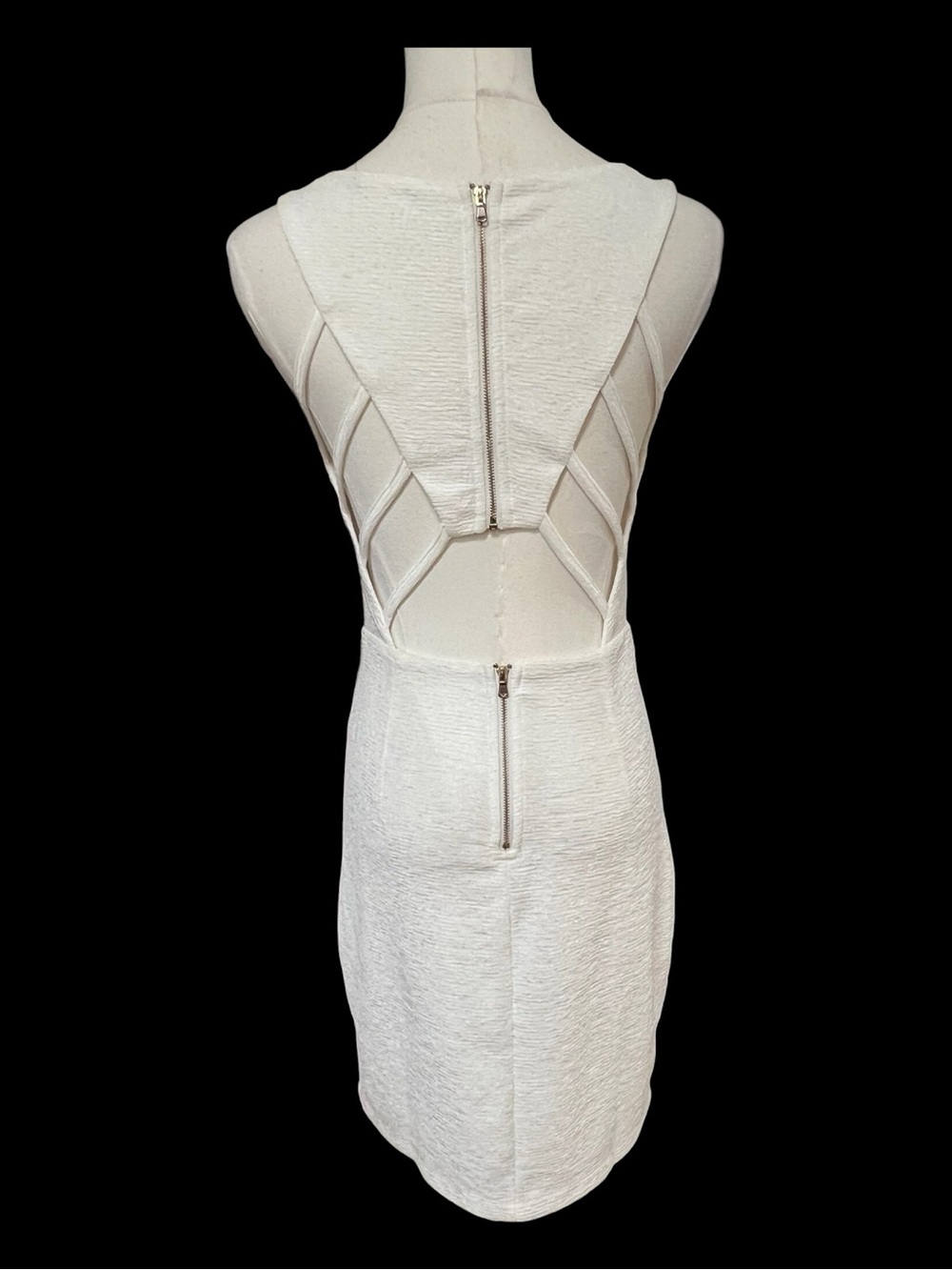 NWOT Main Strip White Textured Bodycon Cutout Mini Dress | Size M